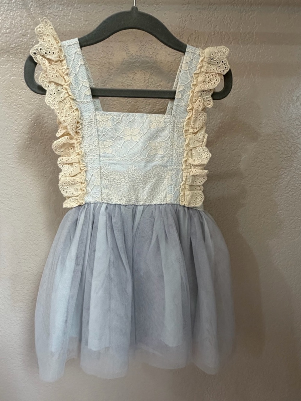 Girls Lace Bodice Tulle Skirt Dress in Light Blue and Cream
